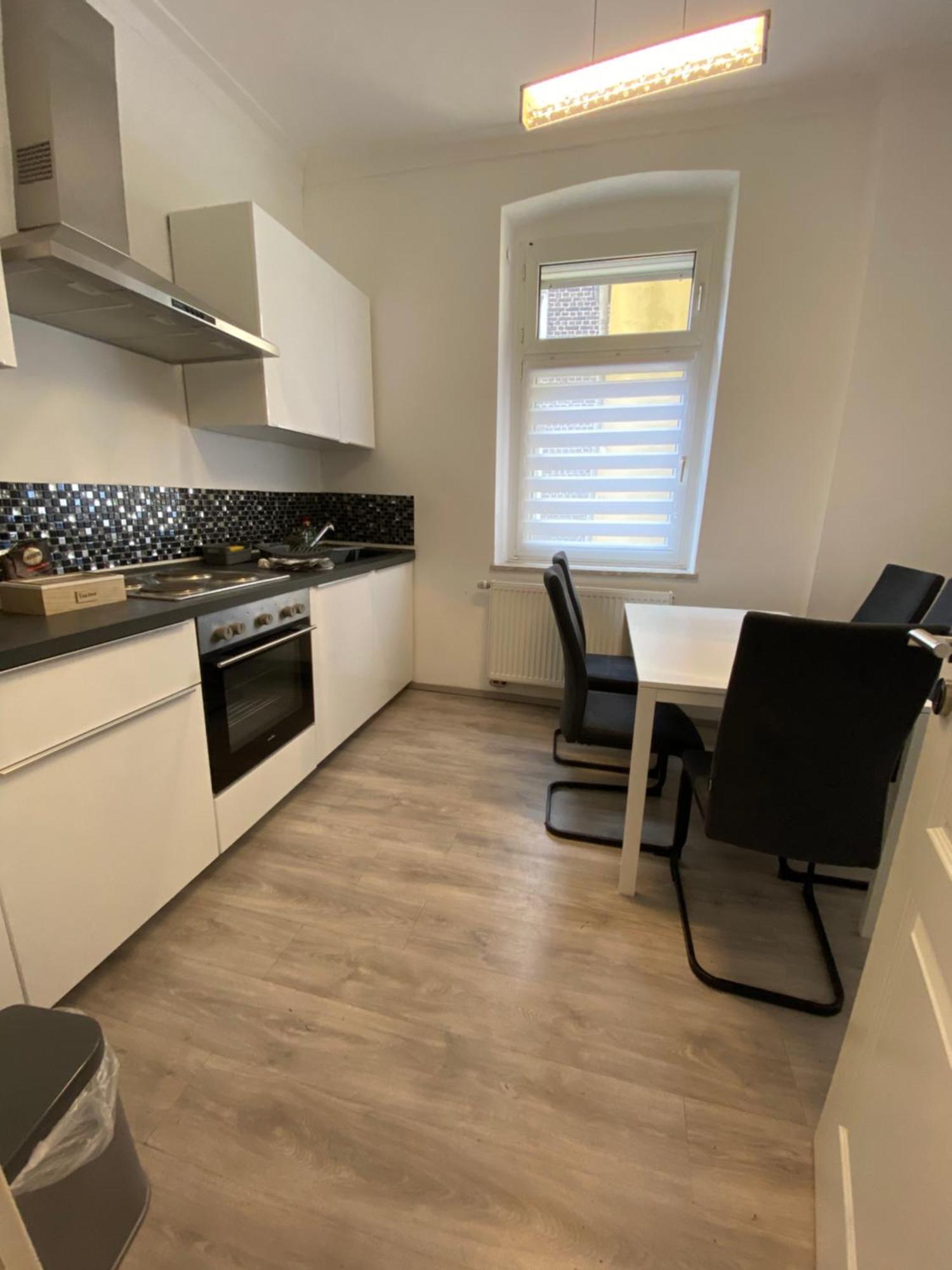 Apartments - Free Parking - Wifi - Kitchen Essen Extérieur photo